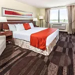 Bedfort Inn & Suites